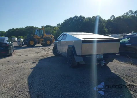 2025 Tesla Cybertruck z USA, uszkodzony, nr VIN 7G2CEHED1SA058416